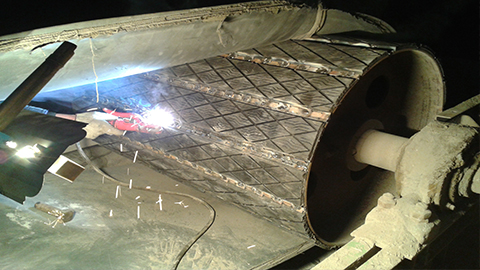 插板式滾筒包膠礦山使用了四年的效果