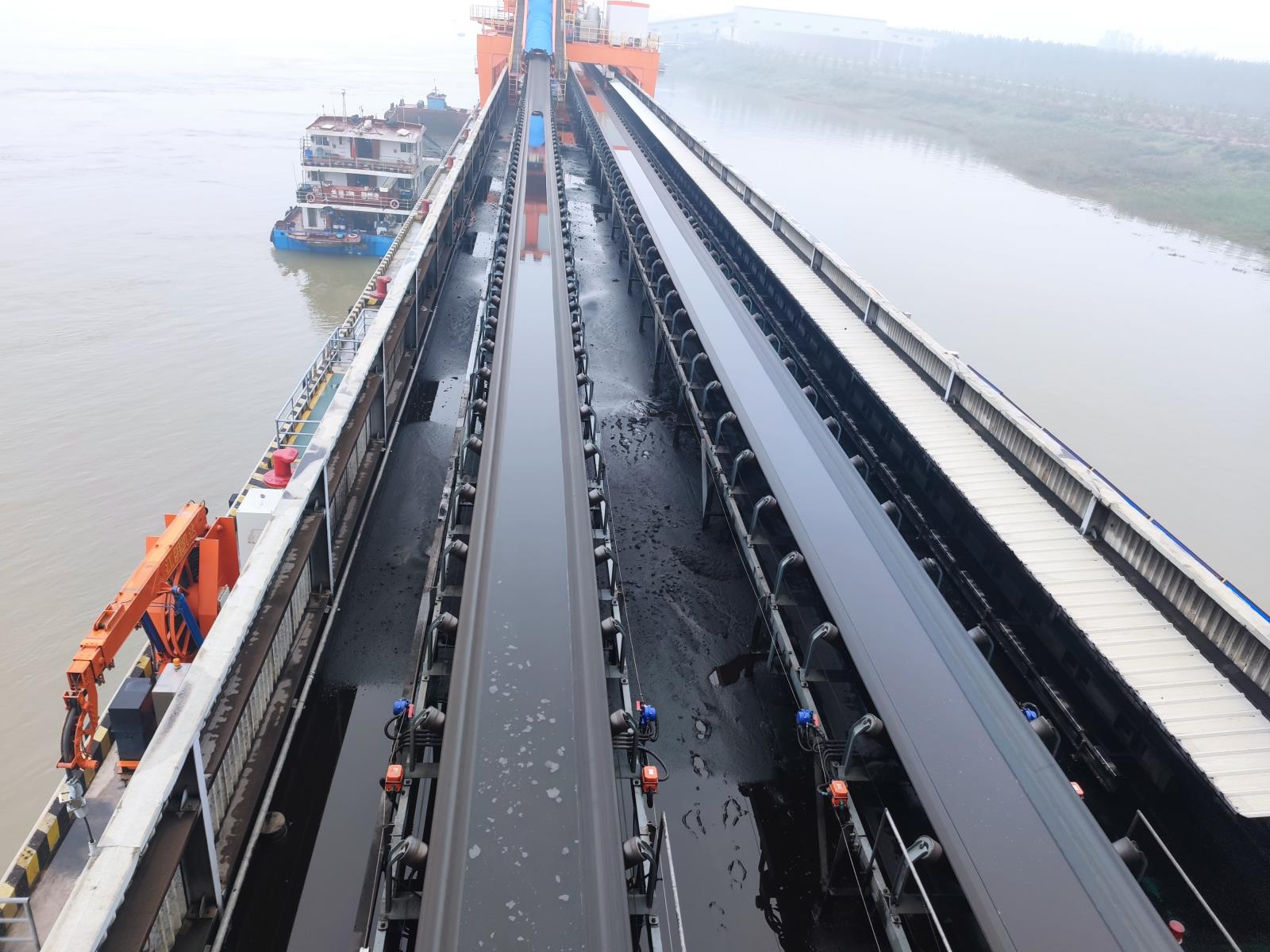 清掃箱解決港口輸煤線飽受回程帶煤泥污染困擾